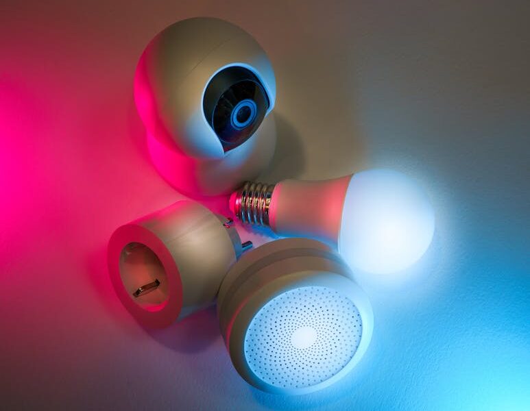 „Smart“ namai: ar tikrai verta? Skirtumai tarp pagrindinių sprendimų ir ką rinktis pirmiausia