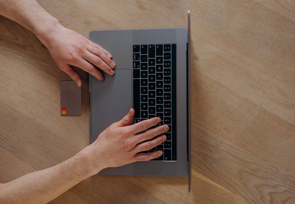 Asmuo atsiskaito kortele internetu, prieš apmokėjimą tikrinamos mokesčių detalės